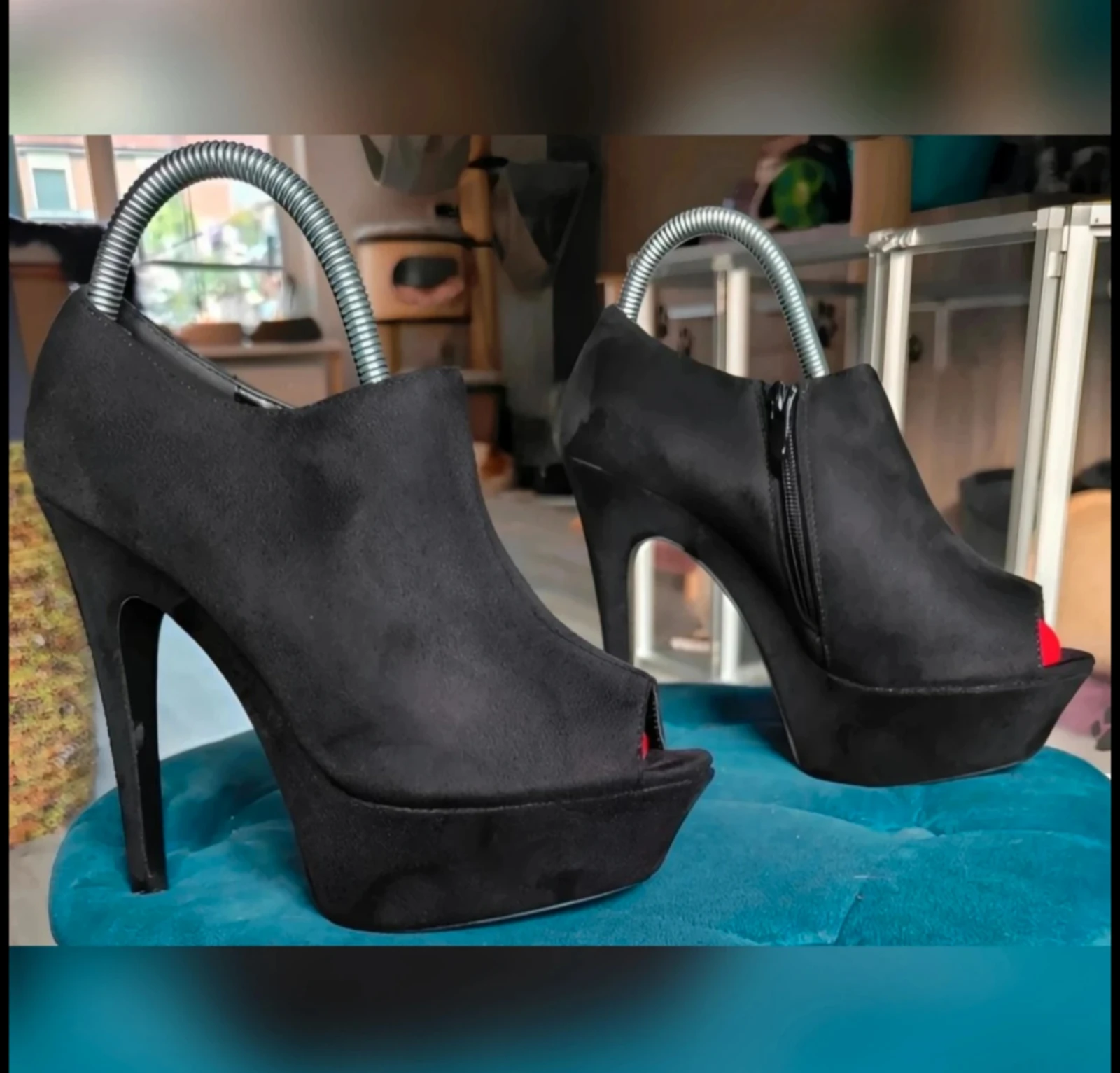 Black suede platform pumps Chassé size 38 – photo 2